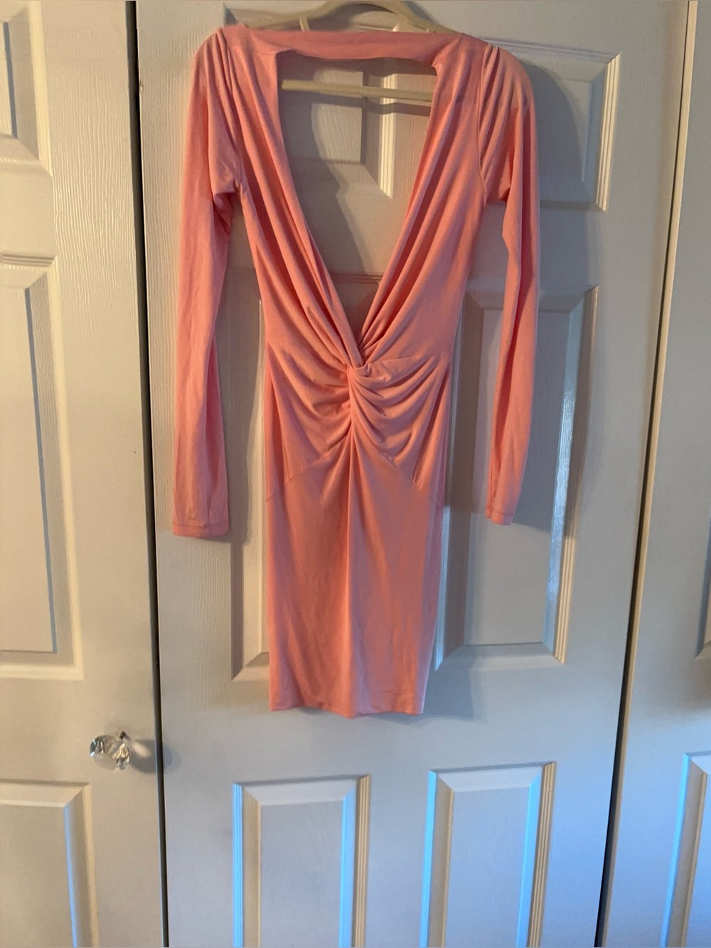 Backless Pink Long-Sleeve Ruched V-Neck Bodycon Dress